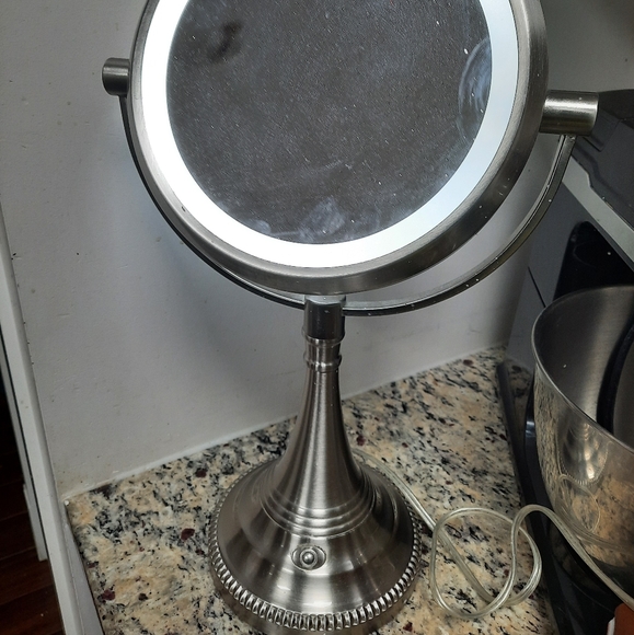 Mirror - Picture 2 of 4